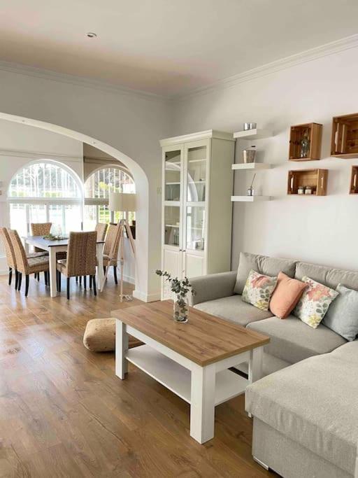 Bungalow Para 6 Pax A 7 Minutos De Playa Albir L'Alfas del Pi Luaran gambar