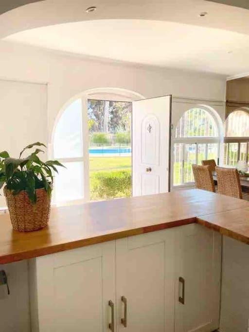 Bungalow Para 6 Pax A 7 Minutos De Playa Albir L'Alfas del Pi Luaran gambar